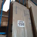 LOTE 158 - 01 - GUARDA ROUPA INFANTIL 4 PORTAS E 3 GAVETAS 100 MDF MIMO BRANCO (NO ESTADO, NÃO SABEMOS SE FUNCIONA. LEILÃO NÃO TEM GARANTIA E NEM DEVOLUÇÃO, SUJEITO A POSSÍVEIS AVARIAS VISÍVEIS/OCULTAS E/OU AUSÊNCIA DE COMPONENTES)
