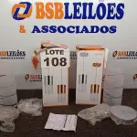 LOTE 108 - 02 - PENDENTES REDONDO PARA 1 LÂMPADA FIRST 12CM COBRE (NO ESTADO, NÃO SABEMOS SE FUNCIONA. LEILÃO NÃO TEM GARANTIA E NEM DEVOLUÇÃO, SUJEITO A POSSÍVEIS AVARIAS VISÍVEIS/OCULTAS E/OU AUSÊNCIA DE COMPONENTES)