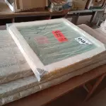 LOTE 085 - 01 - GUARDA-ROUPA SOLTEIRO 2 PORTAS DE CORRER 2 GAVETAS E ESPELHO PEÔNIA YESCASA (NO ESTADO, NÃO SABEMOS SE FUNCIONA. LEILÃO NÃO TEM GARANTIA E NEM DEVOLUÇÃO, SUJEITO A POSSÍVEIS AVARIAS VISÍVEIS/OCULTAS E/OU AUSÊNCIA DE COMPONENTES)