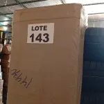 LOTE 143 - 01 - APARADOR BUFFET 4 PORTAS MULTIMÓVEIS (NO ESTADO, NÃO SABEMOS SE FUNCIONA. LEILÃO NÃO TEM GARANTIA E NEM DEVOLUÇÃO, SUJEITO A POSSÍVEIS AVARIAS VISÍVEIS/OCULTAS E/OU AUSÊNCIA DE COMPONENTES)