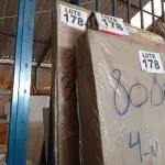 LOTE 178 - 01 - GUARDA ROUPA CASAL MALIBU 6 PORTAS (NO ESTADO, NÃO SABEMOS SE FUNCIONA. LEILÃO NÃO TEM GARANTIA E NEM DEVOLUÇÃO, SUJEITO A POSSÍVEIS AVARIAS VISÍVEIS/OCULTAS E/OU AUSÊNCIA DE COMPONENTES)