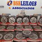 LOTE 235 - 19 – KIT COROA E PINHÃO MOTO (NO ESTADO, NÃO SABEMOS SE FUNCIONA. LEILÃO NÃO TEM GARANTIA E NEM DEVOLUÇÃO, SUJEITO A POSSÍVEIS AVARIAS VISÍVEIS/OCULTAS E/OU AUSÊNCIA DE COMPONENTES)