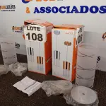LOTE 108 - 02 - PENDENTES REDONDO PARA 1 LÂMPADA FIRST 12CM COBRE (NO ESTADO, NÃO SABEMOS SE FUNCIONA. LEILÃO NÃO TEM GARANTIA E NEM DEVOLUÇÃO, SUJEITO A POSSÍVEIS AVARIAS VISÍVEIS/OCULTAS E/OU AUSÊNCIA DE COMPONENTES)