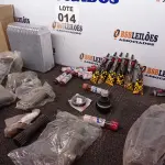 LOTE 014 - 30 – ITENS AUTOMOTIVOS DIVERSOS (NO ESTADO, NÃO SABEMOS SE FUNCIONA. LEILÃO NÃO TEM GARANTIA E NEM DEVOLUÇÃO, SUJEITO A POSSÍVEIS AVARIAS VISÍVEIS/OCULTAS E/OU AUSÊNCIA DE COMPONENTES)