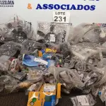 LOTE 231 - APROXIMADO 70 ITENS AUTOMOTIVOS DIVERSOS (NO ESTADO, NÃO SABEMOS SE FUNCIONA. LEILÃO NÃO TEM GARANTIA E NEM DEVOLUÇÃO, SUJEITO A POSSÍVEIS AVARIAS VISÍVEIS/OCULTAS E/OU AUSÊNCIA DE COMPONENTES)