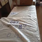 LOTE 087 - 01 - GUARDA ROUPA CASAL 2 PORTAS 4 GAVETAS VERONA PLUS (NO ESTADO, NÃO SABEMOS SE FUNCIONA. LEILÃO NÃO TEM GARANTIA E NEM DEVOLUÇÃO, SUJEITO A POSSÍVEIS AVARIAS VISÍVEIS/OCULTAS E/OU AUSÊNCIA DE COMPONENTES)