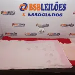 LOTE 039 - 01 LENÇOL, 03 FRONHAS BORDADOS NA COR ROSA. (NO ESTADO) ATENÇÃO! FAZER A VISITAÇÃO ANTES DE ARREMATAR, NÃO SABEMOS SE FUNCIONA. LEILÃO NÃO TEM GARANTIA E NEM DEVOLUÇÃO, SUJEITO A POSSÍVEIS AVARIAS VISÍVEIS/OCULTAS E/OU AUSÊNCIA DE COMPONENTES.