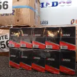 LOTE 256 - 400 - LÂMPADAS FAROL H4 12VOLTS (NO ESTADO, NÃO SABEMOS SE FUNCIONA. LEILÃO NÃO TEM GARANTIA E NEM DEVOLUÇÃO, SUJEITO A POSSÍVEIS AVARIAS VISÍVEIS/OCULTAS E/OU AUSÊNCIA DE COMPONENTES)
