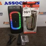 LOTE 081 - 01 – RÁDIO PORTÁTIL COM BLUETOOTH MARCA GRASEP MODELO D-S32 COM MICROFONE E CONTROLE.(NOVO) (NO ESTADO, NÃO SABEMOS SE FUNCIONA. LEILÃO NÃO TEM GARANTIA E NEM DEVOLUÇÃO, SUJEITO A POSSÍVEIS AVARIAS VISÍVEIS/OCULTAS E/OU AUSÊNCIA DE COMPONENTES)