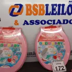 LOTE 172 - 04 ASSENTOS INFANTIL ESP DUDUBABY TALCO ROSA DURIN. (NO ESTADO) ATENÇÃO! FAZER A VISITAÇÃO ANTES DE ARREMATAR, NÃO SABEMOS SE FUNCIONA. LEILÃO NÃO TEM GARANTIA E NEM DEVOLUÇÃO, SUJEITO A POSSÍVEIS AVARIAS VISÍVEIS/OCULTAS E/OU AUSÊNCIA DE COMPONENTES.