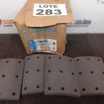 LOTE 283 - 01 - LONA DE FREIO - COBREQ - 0472T (NO ESTADO, NÃO SABEMOS SE FUNCIONA. LEILÃO NÃO TEM GARANTIA E NEM DEVOLUÇÃO, SUJEITO A POSSÍVEIS AVARIAS VISÍVEIS/OCULTAS E/OU AUSÊNCIA DE COMPONENTES)