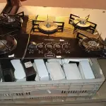 LOTE 171 - 01 FOGÃO COOKTOP E UTENSÍLIOS DIVERSOS. (NO ESTADO) ATENÇÃO! FAZER A VISITAÇÃO ANTES DE ARREMATAR, NÃO SABEMOS SE FUNCIONA. LEILÃO NÃO TEM GARANTIA E NEM DEVOLUÇÃO, SUJEITO A POSSÍVEIS AVARIAS VISÍVEIS/OCULTAS E/OU AUSÊNCIA DE COMPONENTES.