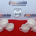 LOTE 012 - 06 XICARAS DE PORCELANA. (NO ESTADO) ATENÇÃO! FAZER A VISITAÇÃO ANTES DE ARREMATAR, NÃO SABEMOS SE FUNCIONA. LEILÃO NÃO TEM GARANTIA E NEM DEVOLUÇÃO, SUJEITO A POSSÍVEIS AVARIAS VISÍVEIS/OCULTAS E/OU AUSÊNCIA DE COMPONENTES.