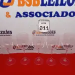 LOTE 011 - 05 TAÇAS DE VIDRO FINO. (NO ESTADO) ATENÇÃO! FAZER A VISITAÇÃO ANTES DE ARREMATAR, NÃO SABEMOS SE FUNCIONA. LEILÃO NÃO TEM GARANTIA E NEM DEVOLUÇÃO, SUJEITO A POSSÍVEIS AVARIAS VISÍVEIS/OCULTAS E/OU AUSÊNCIA DE COMPONENTES.