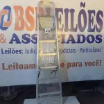LOTE 075 - 01 ESCADA ALUMINIO 06 DEGRAUS MAESTRO.  (NO ESTADO) ATENÇÃO! FAZER A VISITAÇÃO ANTES DE ARREMATAR, NÃO SABEMOS SE FUNCIONA. LEILÃO NÃO TEM GARANTIA E NEM DEVOLUÇÃO, SUJEITO A POSSÍVEIS AVARIAS VISÍVEIS/OCULTAS E/OU AUSÊNCIA DE COMPONENTES.