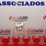 LOTE 025 - 06 COPOS PARA CAPUCCINO. (NO ESTADO) ATENÇÃO! FAZER A VISITAÇÃO ANTES DE ARREMATAR, NÃO SABEMOS SE FUNCIONA. LEILÃO NÃO TEM GARANTIA E NEM DEVOLUÇÃO, SUJEITO A POSSÍVEIS AVARIAS VISÍVEIS/OCULTAS E/OU AUSÊNCIA DE COMPONENTES.