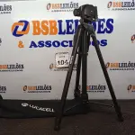 LOTE 104 - 01 TRIPÉ DE CÂMERA MARCA LUCACELL LCT-3016. (NO ESTADO) ATENÇÃO! FAZER A VISITAÇÃO ANTES DE ARREMATAR, NÃO SABEMOS SE FUNCIONA. LEILÃO NÃO TEM GARANTIA E NEM DEVOLUÇÃO, SUJEITO A POSSÍVEIS AVARIAS VISÍVEIS/OCULTAS E/OU AUSÊNCIA DE COMPONENTES.