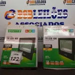 LOTE 122 - 02 REFLETORES TR LED 100W 3000K PRETO – TASHIBRA NOVO. (NO ESTADO) ATENÇÃO! FAZER A VISITAÇÃO ANTES DE ARREMATAR, NÃO SABEMOS SE FUNCIONA. LEILÃO NÃO TEM GARANTIA E NEM DEVOLUÇÃO, SUJEITO A POSSÍVEIS AVARIAS VISÍVEIS/OCULTAS E/OU AUSÊNCIA DE COMPONENTES.