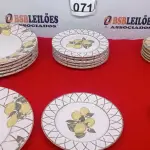 LOTE 071 - 06 PRATOS GRANDES, 06 PRATOS PEQUENOS E 06 PIRES LIMÕES. (NO ESTADO) ATENÇÃO! FAZER A VISITAÇÃO ANTES DE ARREMATAR, NÃO SABEMOS SE FUNCIONA. LEILÃO NÃO TEM GARANTIA E NEM DEVOLUÇÃO, SUJEITO A POSSÍVEIS AVARIAS VISÍVEIS/OCULTAS E/OU AUSÊNCIA DE COMPONENTES.