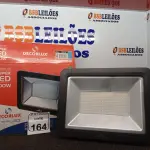 LOTE 164 - 01 REFLETORE DECORLED SUPERLED 220V 200W LUZ BRANCA - DECORLUX NOVO (NO ESTADO) ATENÇÃO! FAZER A VISITAÇÃO ANTES DE ARREMATAR, NÃO SABEMOS SE FUNCIONA. LEILÃO NÃO TEM GARANTIA E NEM DEVOLUÇÃO, SUJEITO A POSSÍVEIS AVARIAS VISÍVEIS/OCULTAS E/OU AUSÊNCIA DE COMPONENTES.