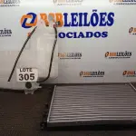 LOTE 305 - 02 – RESERVATÓRIOS AUTOMOTIVOS DIVERSOS (NO ESTADO, NÃO SABEMOS SE FUNCIONA. LEILÃO NÃO TEM GARANTIA E NEM DEVOLUÇÃO, SUJEITO A POSSÍVEIS AVARIAS VISÍVEIS/OCULTAS E/OU AUSÊNCIA DE COMPONENTES)