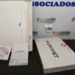 LOTE 186 - 01 SWITCH MARCA FORTINET MODELO FG-CD-G. (NO ESTADO) ATENÇÃO! FAZER A VISITAÇÃO ANTES DE ARREMATAR, NÃO SABEMOS SE FUNCIONA. LEILÃO NÃO TEM GARANTIA E NEM DEVOLUÇÃO, SUJEITO A POSSÍVEIS AVARIAS VISÍVEIS/OCULTAS E/OU AUSÊNCIA DE COMPONENTES.