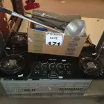 LOTE 171 - 01 FOGÃO COOKTOP E UTENSÍLIOS DIVERSOS. (NO ESTADO) ATENÇÃO! FAZER A VISITAÇÃO ANTES DE ARREMATAR, NÃO SABEMOS SE FUNCIONA. LEILÃO NÃO TEM GARANTIA E NEM DEVOLUÇÃO, SUJEITO A POSSÍVEIS AVARIAS VISÍVEIS/OCULTAS E/OU AUSÊNCIA DE COMPONENTES.