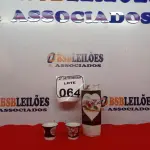 LOTE 064 - 01 GARRAFINHA DE SAQUE COM 02 COPOS FUNDO GUEISHA SATSUMA. (NO ESTADO) ATENÇÃO! FAZER A VISITAÇÃO ANTES DE ARREMATAR, NÃO SABEMOS SE FUNCIONA. LEILÃO NÃO TEM GARANTIA E NEM DEVOLUÇÃO, SUJEITO A POSSÍVEIS AVARIAS VISÍVEIS/OCULTAS E/OU AUSÊNCIA DE COMPONENTES.