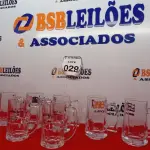 LOTE 029 - 07 CANECAS DE VIDRO. (NO ESTADO) ATENÇÃO! FAZER A VISITAÇÃO ANTES DE ARREMATAR, NÃO SABEMOS SE FUNCIONA. LEILÃO NÃO TEM GARANTIA E NEM DEVOLUÇÃO, SUJEITO A POSSÍVEIS AVARIAS VISÍVEIS/OCULTAS E/OU AUSÊNCIA DE COMPONENTES.