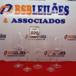 LOTE 026 - 05 TAÇAS DE TAMANHOS DIVERSOS. (NO ESTADO) ATENÇÃO! FAZER A VISITAÇÃO ANTES DE ARREMATAR, NÃO SABEMOS SE FUNCIONA. LEILÃO NÃO TEM GARANTIA E NEM DEVOLUÇÃO, SUJEITO A POSSÍVEIS AVARIAS VISÍVEIS/OCULTAS E/OU AUSÊNCIA DE COMPONENTES.