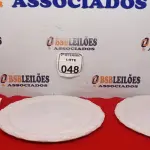 LOTE 048 - 02 PRATOS GRANDES BRANCOS E 01 PRATO PORCELANA INGLESA. (NO ESTADO) ATENÇÃO! FAZER A VISITAÇÃO ANTES DE ARREMATAR, NÃO SABEMOS SE FUNCIONA. LEILÃO NÃO TEM GARANTIA E NEM DEVOLUÇÃO, SUJEITO A POSSÍVEIS AVARIAS VISÍVEIS/OCULTAS E/OU AUSÊNCIA DE COMPONENTES.