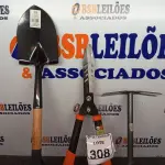 LOTE 308 - 01 LOTE COM MATERIAIS DIVERSOS PARA JARDINAGEM. (NO ESTADO) ATENÇÃO! FAZER A VISITAÇÃO ANTES DE ARREMATAR, NÃO SABEMOS SE FUNCIONA. LEILÃO NÃO TEM GARANTIA E NEM DEVOLUÇÃO, SUJEITO A POSSÍVEIS AVARIAS VISÍVEIS/OCULTAS E/OU AUSÊNCIA DE COMPONENTES.
