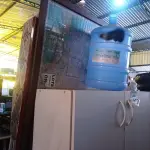 LOTE 458 - 01 CAMA DOBRÁVEL, 01 TÁBUA DE PASSAR, 03 QUADROS, 01 ARMÁRIO BAIXO 02 PORTAS E 01 GALÃO. (NO ESTADO) ATENÇÃO! FAZER A VISITAÇÃO ANTES DE ARREMATAR, NÃO SABEMOS SE FUNCIONA. LEILÃO NÃO TEM GARANTIA E NEM DEVOLUÇÃO, SUJEITO A POSSÍVEIS AVARIAS VISÍVEIS/OCULTAS E/OU AUSÊNCIA DE COMPONENTES.