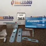 LOTE 363 - 02 FECHADURAS POPLINE ALAVANCA CR SOPRANO (NO ESTADO) ATENÇÃO! FAZER A VISITAÇÃO ANTES DE ARREMATAR, NÃO SABEMOS SE FUNCIONA. LEILÃO NÃO TEM GARANTIA E NEM DEVOLUÇÃO, SUJEITO A POSSÍVEIS AVARIAS VISÍVEIS/OCULTAS E/OU AUSÊNCIA DE COMPONENTES.