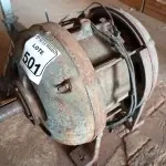 LOTE 501 - 01 MOTOR ELÉTRICO TRIFÁSICO 20 CV. (NO ESTADO) ATENÇÃO! FAZER A VISITAÇÃO ANTES DE ARREMATAR, NÃO SABEMOS SE FUNCIONA. LEILÃO NÃO TEM GARANTIA E NEM DEVOLUÇÃO, SUJEITO A POSSÍVEIS AVARIAS VISÍVEIS/OCULTAS E/OU AUSÊNCIA DE COMPONENTES.
