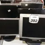 LOTE 392 - 06 MONITORES LCD MARCAS E MODELOS DIVERSOS PARA A RETIRADA DE PEÇAS. (NO ESTADO) ATENÇÃO! FAZER A VISITAÇÃO ANTES DE ARREMATAR, NÃO SABEMOS SE FUNCIONA. LEILÃO NÃO TEM GARANTIA E NEM DEVOLUÇÃO, SUJEITO A POSSÍVEIS AVARIAS VISÍVEIS/OCULTAS E/OU AUSÊNCIA DE COMPONENTES.