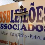 LOTE 539 - 01 ROÇADEIRA A GASOLINA MARCA GARTHEN MOD: CG420. (NO ESTADO) ATENÇÃO! FAZER A VISITAÇÃO ANTES DE ARREMATAR, NÃO SABEMOS SE FUNCIONA. LEILÃO NÃO TEM GARANTIA E NEM DEVOLUÇÃO, SUJEITO A POSSÍVEIS AVARIAS VISÍVEIS/OCULTAS E/OU AUSÊNCIA DE COMPONENTES.