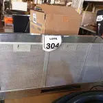 LOTE 304 - 01 EXAUSTOR COM SUPORTE EM INOX (NO ESTADO) ATENÇÃO! FAZER A VISITAÇÃO ANTES DE ARREMATAR, NÃO SABEMOS SE FUNCIONA. LEILÃO NÃO TEM GARANTIA E NEM DEVOLUÇÃO, SUJEITO A POSSÍVEIS AVARIAS VISÍVEIS/OCULTAS E/OU AUSÊNCIA DE COMPONENTES.