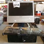 LOTE 316 - 01 CPU HP, 01 MONITOR E 01 TECLADO. (NO ESTADO) ATENÇÃO! FAZER A VISITAÇÃO ANTES DE ARREMATAR, NÃO SABEMOS SE FUNCIONA. LEILÃO NÃO TEM GARANTIA E NEM DEVOLUÇÃO, SUJEITO A POSSÍVEIS AVARIAS VISÍVEIS/OCULTAS E/OU AUSÊNCIA DE COMPONENTES.