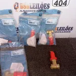 LOTE 404 - 05 BASES REGISTRO GAVETA 1/2" DOCOL. (NO ESTADO) ATENÇÃO! FAZER A VISITAÇÃO ANTES DE ARREMATAR, NÃO SABEMOS SE FUNCIONA. LEILÃO NÃO TEM GARANTIA E NEM DEVOLUÇÃO, SUJEITO A POSSÍVEIS AVARIAS VISÍVEIS/OCULTAS E/OU AUSÊNCIA DE COMPONENTES.