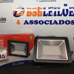 LOTE 345 - 01 REFLETOR DECORLED SUPERLED 220V 150W LUZ BRANCA DECORLUX NOVO (NO ESTADO) ATENÇÃO! FAZER A VISITAÇÃO ANTES DE ARREMATAR, NÃO SABEMOS SE FUNCIONA. LEILÃO NÃO TEM GARANTIA E NEM DEVOLUÇÃO, SUJEITO A POSSÍVEIS AVARIAS VISÍVEIS/OCULTAS E/OU AUSÊNCIA DE COMPONENTES.
