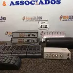 LOTE 489 - 01 LOTE COM DIVERSOS PARELHOS ELETRÔNICOS. (NO ESTADO) ATENÇÃO! FAZER A VISITAÇÃO ANTES DE ARREMATAR, NÃO SABEMOS SE FUNCIONA. LEILÃO NÃO TEM GARANTIA E NEM DEVOLUÇÃO, SUJEITO A POSSÍVEIS AVARIAS VISÍVEIS/OCULTAS E/OU AUSÊNCIA DE COMPONENTES.