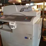 LOTE 281 - 01 IMPRESSORA MULTIFUNCIONAL SAMSUNG 6555NX. (NO ESTADO) ATENÇÃO! FAZER A VISITAÇÃO ANTES DE ARREMATAR, NÃO SABEMOS SE FUNCIONA. LEILÃO NÃO TEM GARANTIA E NEM DEVOLUÇÃO, SUJEITO A POSSÍVEIS AVARIAS VISÍVEIS/OCULTAS E/OU AUSÊNCIA DE COMPONENTES.