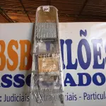 LOTE 285 - 01 ESCADA ALUMINIO 05 DEGRAUS MAESTRO. (NO ESTADO) ATENÇÃO! FAZER A VISITAÇÃO ANTES DE ARREMATAR, NÃO SABEMOS SE FUNCIONA. LEILÃO NÃO TEM GARANTIA E NEM DEVOLUÇÃO, SUJEITO A POSSÍVEIS AVARIAS VISÍVEIS/OCULTAS E/OU AUSÊNCIA DE COMPONENTES.