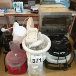LOTE 371 - 01 LOTE COM APARELHOS DOMÉSTICOS MARCAS E MODELOS DIVERSOS. (NO ESTADO) ATENÇÃO! FAZER A VISITAÇÃO ANTES DE ARREMATAR, NÃO SABEMOS SE FUNCIONA. LEILÃO NÃO TEM GARANTIA E NEM DEVOLUÇÃO, SUJEITO A POSSÍVEIS AVARIAS VISÍVEIS/OCULTAS E/OU AUSÊNCIA DE COMPONENTES.