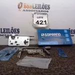 LOTE 421 - 02 FECHADURAS POPLINE ALAVANCA CR SOPRANO (NO ESTADO) ATENÇÃO! FAZER A VISITAÇÃO ANTES DE ARREMATAR, NÃO SABEMOS SE FUNCIONA. LEILÃO NÃO TEM GARANTIA E NEM DEVOLUÇÃO, SUJEITO A POSSÍVEIS AVARIAS VISÍVEIS/OCULTAS E/OU AUSÊNCIA DE COMPONENTES.