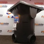 LOTE 252 - 01 CAIXA COLETORA DE ÁGUA PLUVIAL GRANDE PREMIUM PT METASUL (NO ESTADO) ATENÇÃO! FAZER A VISITAÇÃO ANTES DE ARREMATAR, NÃO SABEMOS SE FUNCIONA. LEILÃO NÃO TEM GARANTIA E NEM DEVOLUÇÃO, SUJEITO A POSSÍVEIS AVARIAS VISÍVEIS/OCULTAS E/OU AUSÊNCIA DE COMPONENTES.