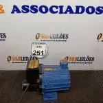 LOTE 251 - 01 BOMBA D´ÁGUA SYLLENT 220V. (NO ESTADO) ATENÇÃO! FAZER A VISITAÇÃO ANTES DE ARREMATAR, NÃO SABEMOS SE FUNCIONA. LEILÃO NÃO TEM GARANTIA E NEM DEVOLUÇÃO, SUJEITO A POSSÍVEIS AVARIAS VISÍVEIS/OCULTAS E/OU AUSÊNCIA DE COMPONENTES.
