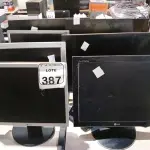 LOTE 387 - 07 MONITORES LCD MARCAS E MODELOS DIVERSOS PARA A RETIRADA DE PEÇAS. (NO ESTADO) ATENÇÃO! FAZER A VISITAÇÃO ANTES DE ARREMATAR, NÃO SABEMOS SE FUNCIONA. LEILÃO NÃO TEM GARANTIA E NEM DEVOLUÇÃO, SUJEITO A POSSÍVEIS AVARIAS VISÍVEIS/OCULTAS E/OU AUSÊNCIA DE COMPONENTES.