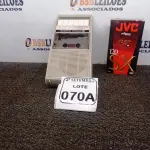LOTE 070 - 01 TOCA FITAS PORTÁTIL ANTIGO NATIONAL PANASONIC RQ-4125. (NO ESTADO) ATENÇÃO! FAZER A VISITAÇÃO ANTES DE ARREMATAR, NÃO SABEMOS SE FUNCIONA. LEILÃO NÃO TEM GARANTIA E NEM DEVOLUÇÃO, SUJEITO A POSSÍVEIS AVARIAS VISÍVEIS/OCULTAS E/OU AUSÊNCIA DE COMPONENTES.